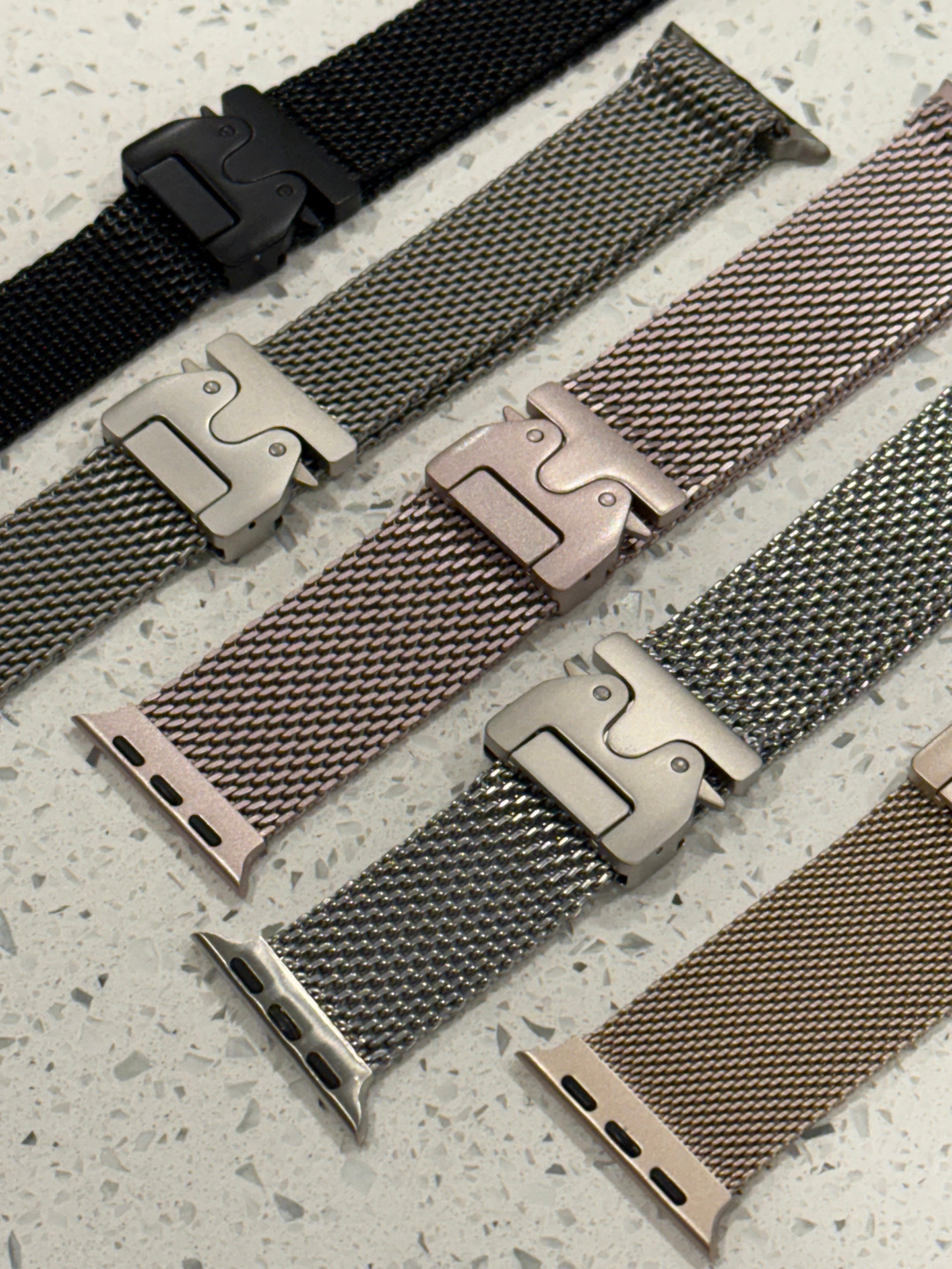 Milanese stainless steel buckle band