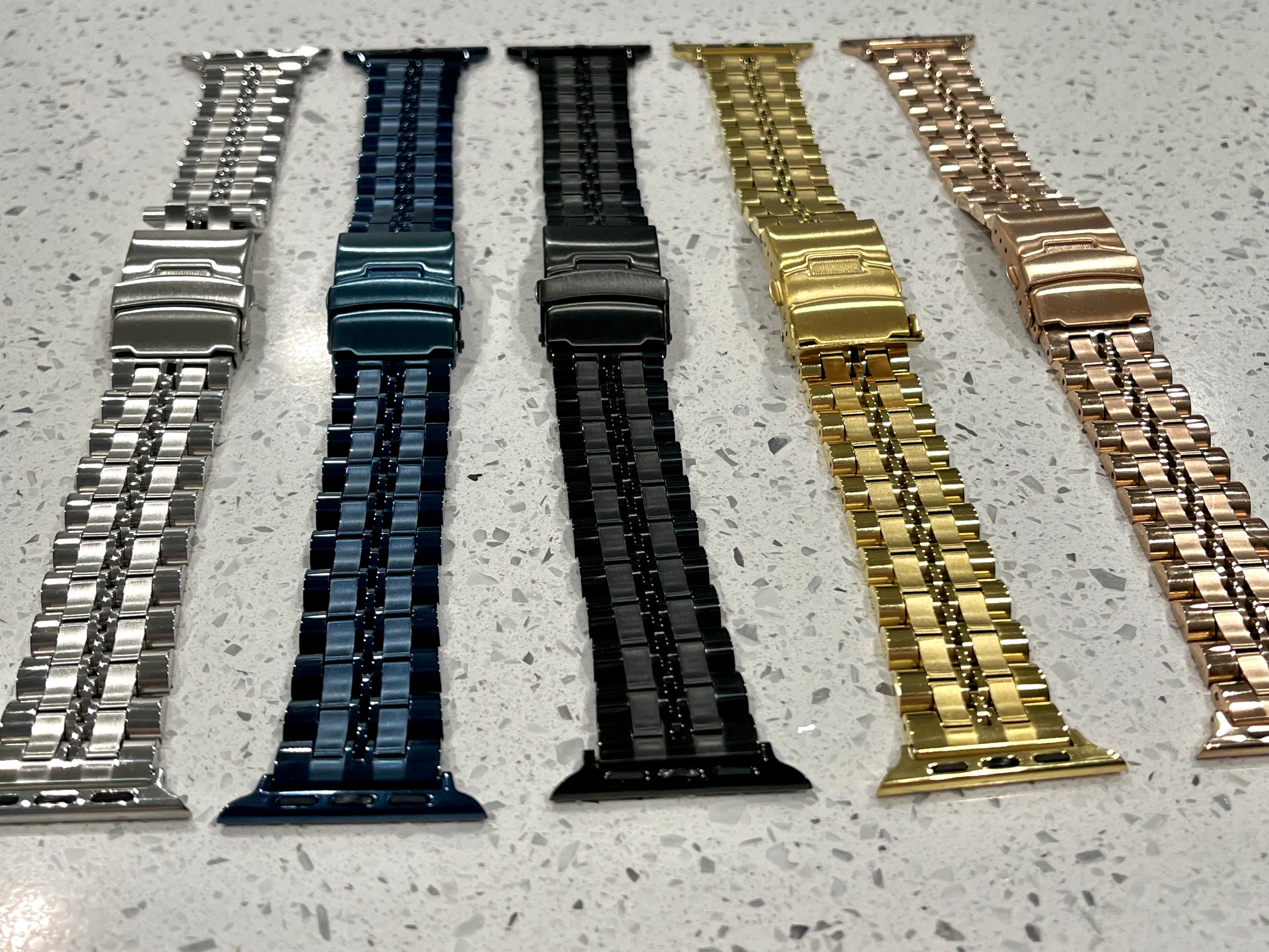 Stainless steel brushed pattern Apple Watch band